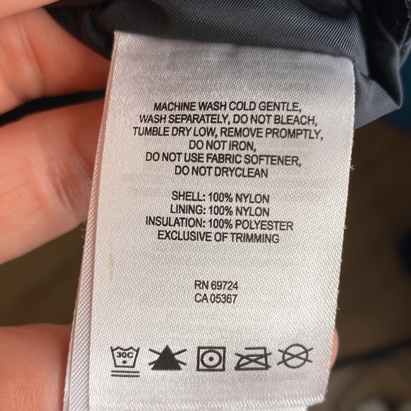 Columbia Black Classic Powder Pillow Warm Lightweight Puffer Vest Size 1X - Picture 12 of 12